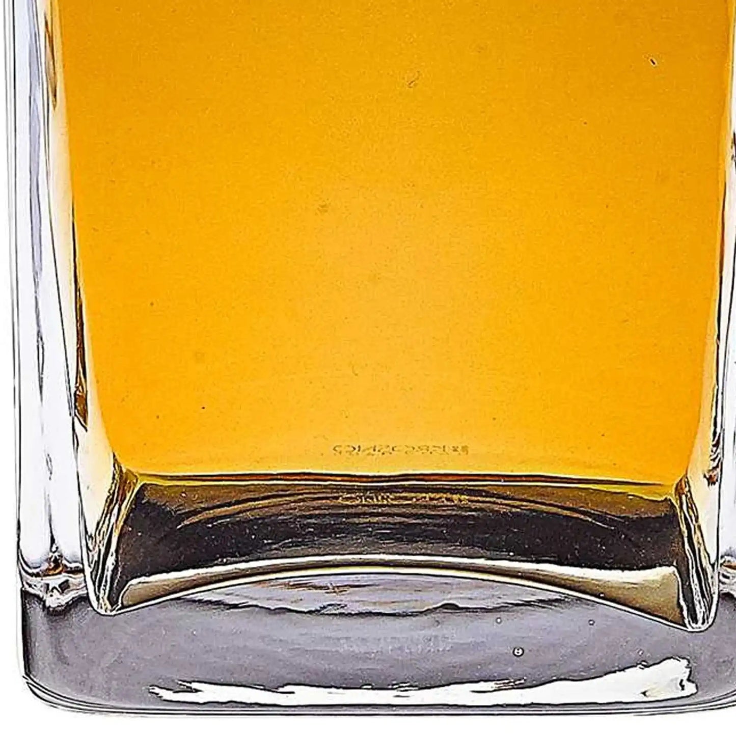 Zoomed-in image of the base of a 34 oz whiskey decanter made from European crystal, emphasizing its sturdy, eco-friendly design.