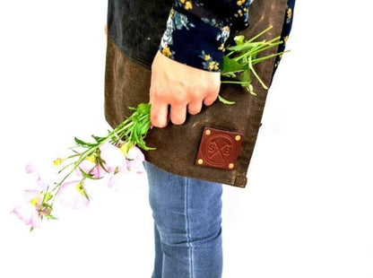  MacBeth Women's Waxed Canvas Apron by RyeCentral