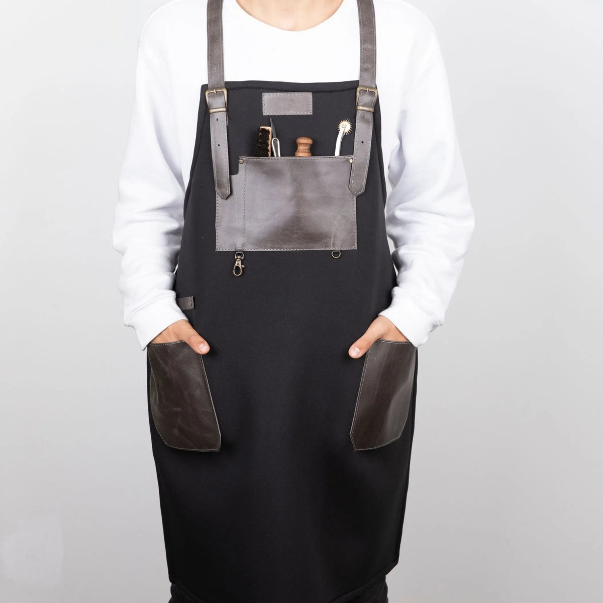 Saddlestrings Handmade Leather-Trim Work Apron