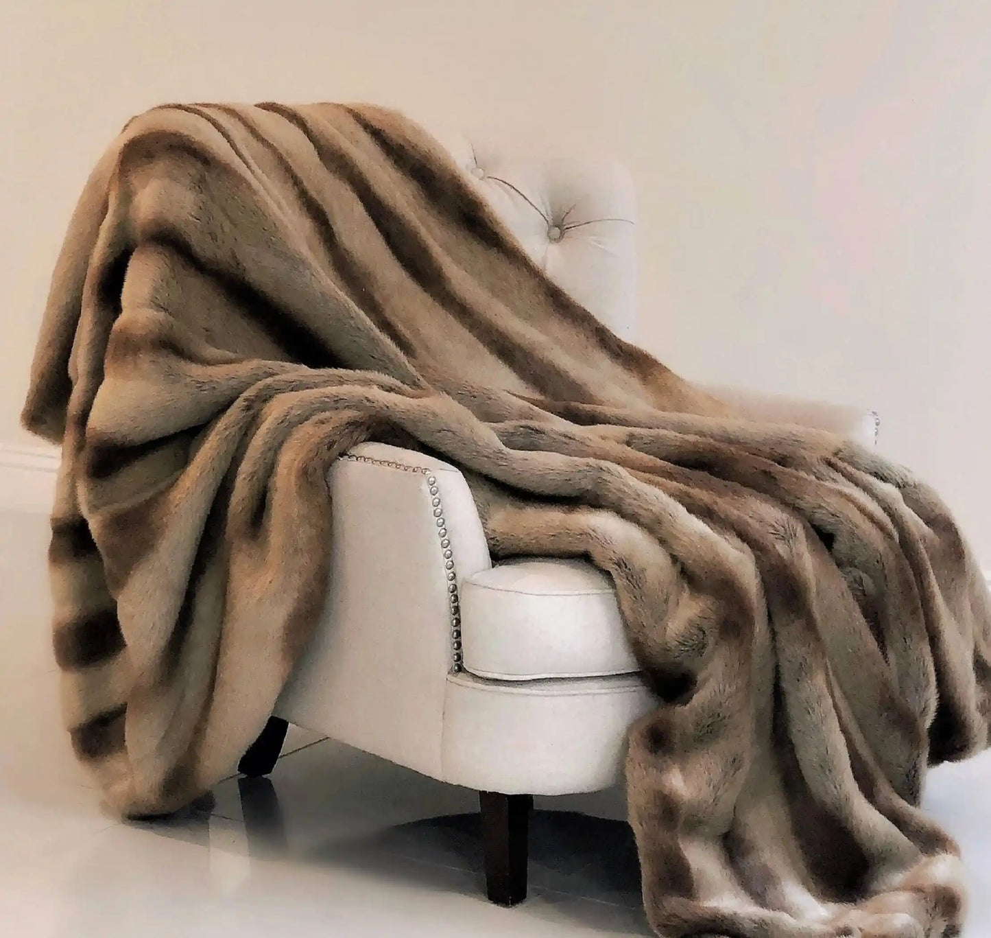 Luxury Faux Chinchilla Throw