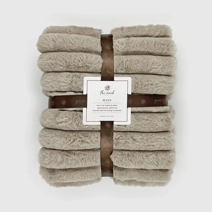 Cozy Faux Fur Throw for Whiskey Enthusiasts