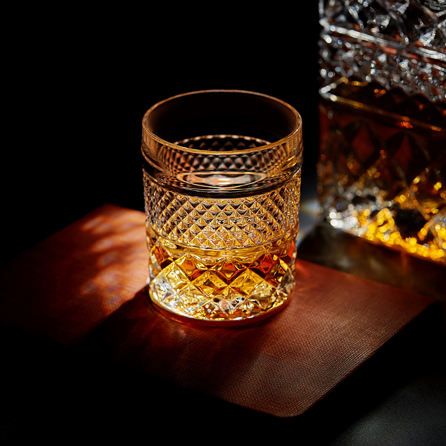 The Whiskey Decanter Gift Set with 4 Glasses
