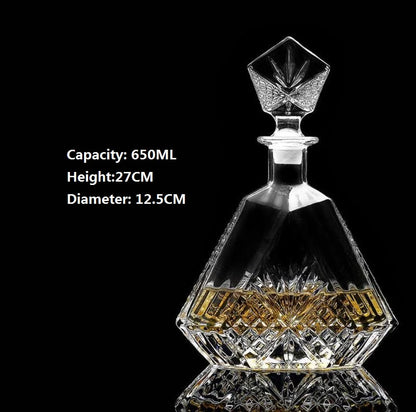 650ml diamond-shaped crystal whiskey decanter from RyeCentral with intricate cuts, enhancing aroma and visual elegance.