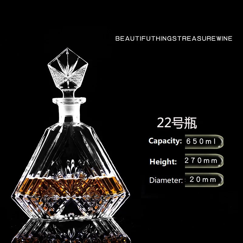 Crystal Glass Wine Decanter for Home Bar Elegance