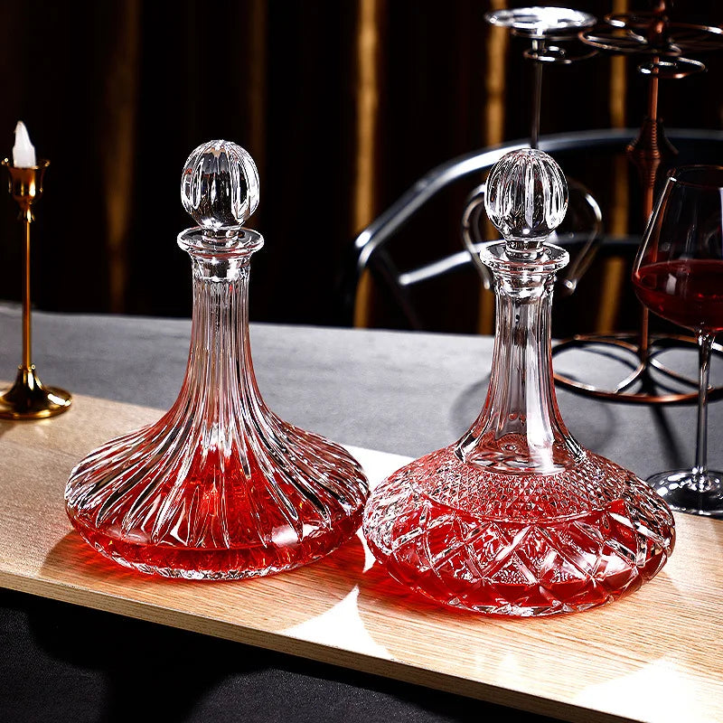 Hammer-Patterned Whisky Decanter Premium Quality