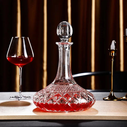 Hammer-Patterned Whisky Decanter Premium Quality