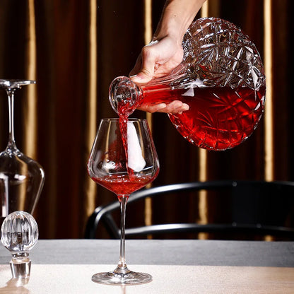 Hammer-Patterned Whisky Decanter Premium Quality